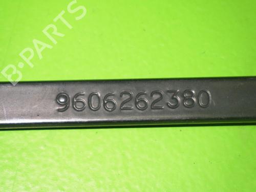 Front windshield wiper arm PEUGEOT 106 II (1A_, 1C_) 1.4 i | BP14705974C143 