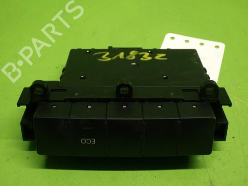 Spak kontakt MERCEDES-BENZ A-CLASS (W169) A 150 (169.031, 169.331) (95 hp) 19249654