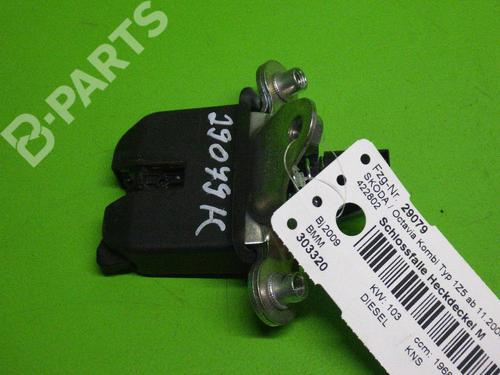 Used Tailgate lock SKODA OCTAVIA II Combi (1Z5) 2.0 TDI 16V (140 hp) 6382285