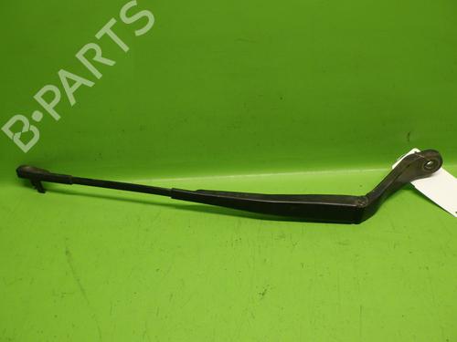 Used Front windshield wiper arm Front windshield wiper arm 38257229 38257229