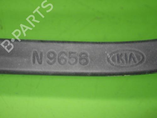 Front windshield wiper arm KIA CARENS II MPV (FJ) 2.0 CRDi | BP21676078C143 