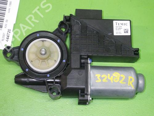 Used Right front window motor Right front window motor VW POLO IV (9N_, 9A_) 1.4 16V (80 hp) 33998580 33998580