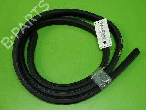 Used Rubber door seal BMW 1 Convertible (E88) 120 d (177 hp) 18057777