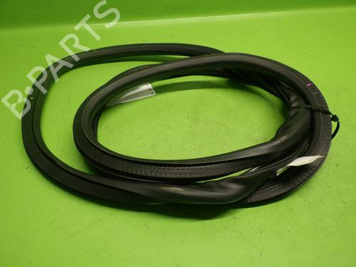 Rubber door seal OPEL INSIGNIA B Grand Sport (Z18) 1.5 (68) | BP28206818C142