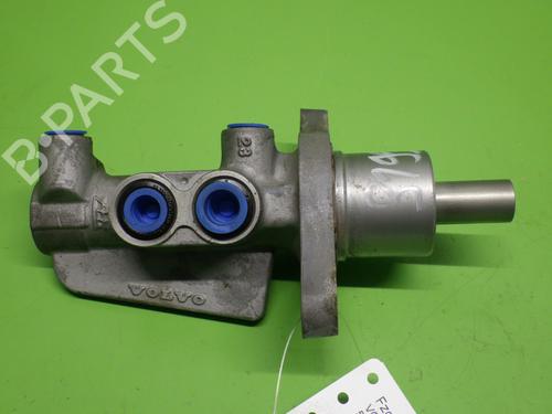 Used Brake master cylinder VOLVO V50 (545) D2 (114 hp) 24029360