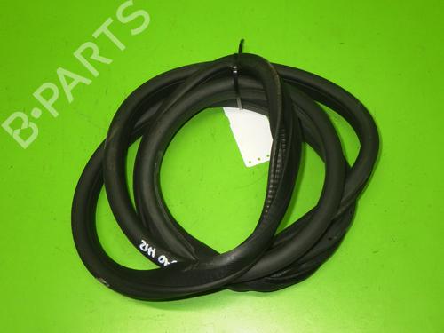 Used Rubber door seal MERCEDES-BENZ B-CLASS Sports Tourer (W246, W242) B 180 (246.242) (122 hp) 14739447
