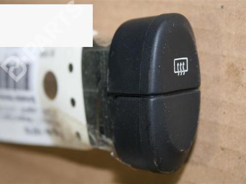 Used Switch RENAULT MEGANE I Coach (DA0/1_) 1.4 16V (DA0D, DA1H, DA0W, DA10) (95 hp) 6406637
