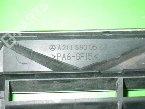 Grille MERCEDES-BENZ E-CLASS (W211) E 240 (211.061) | BP6362227C40 
