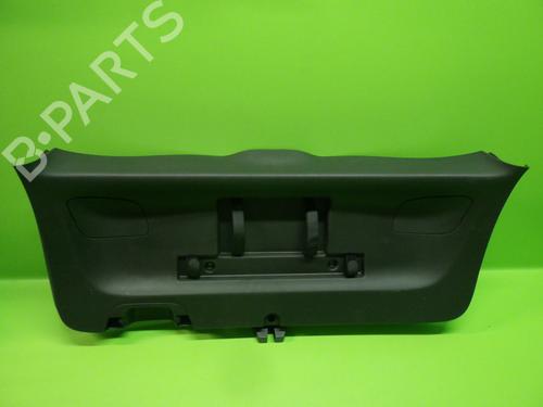 Używane Listwa klapy tylnej / bagażnika OPEL INSIGNIA B Sports Tourer (Z18) 2.0 CDTi (35) (174 hp) 32309045