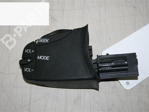 Used Radio FORD FOCUS I (DAW, DBW) 1.4 16V (75 hp) 6405148