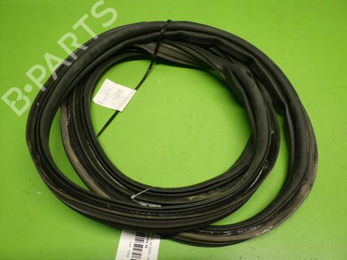 Used Rubber door seal FORD KA (RU8) 1.2 (69 hp) 24232628