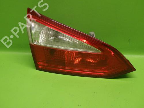 Używane Lampa tylna klapy bagażnika lewa FORD FOCUS III Turnier 1.0 EcoBoost (100 hp) 32820442