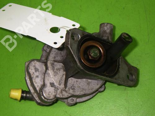 Used Vacuum pump AUDI 80 B4 Saloon (8C2) 2.3 E quattro (133 hp) 6381169