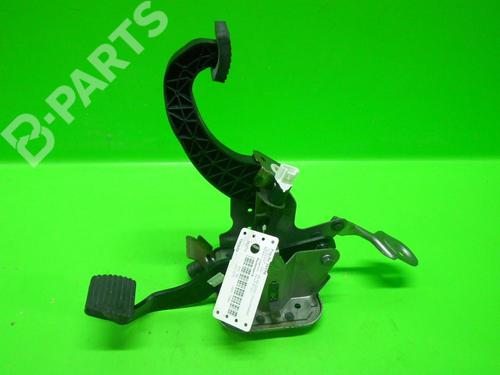 Used Pedal PEUGEOT 206+ (2L_, 2M_) 1.4 i (2LKFWA, 2MKFWA) (75 hp) 6352535