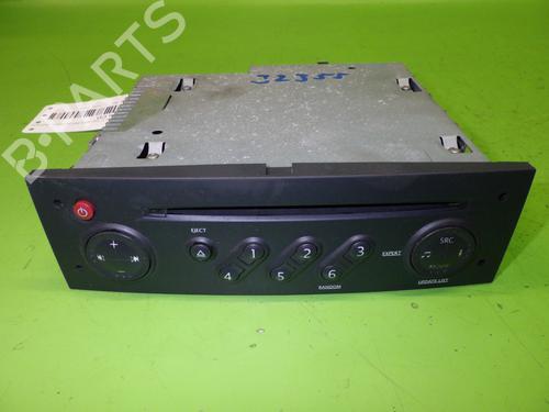 Used Radio RENAULT SCÉNIC II (JM0/1_) 1.6 16V (JM1R) (112 hp) 30365638