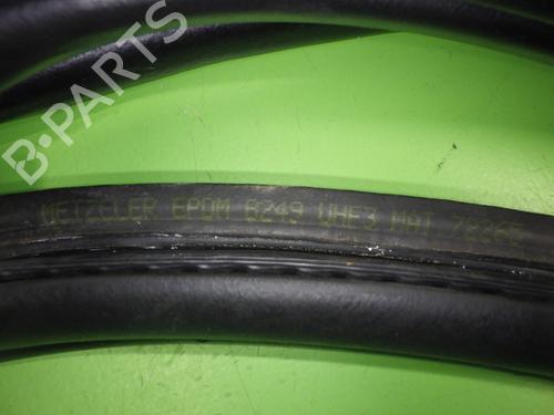 Rubber door seal ALFA ROMEO GT (937_) 1.9 JTD (937CXN1B) | BP16973318C142 