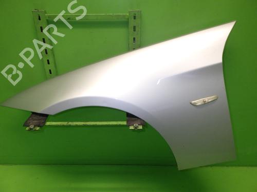 Used Left front fenders BMW 3 (E90) 318 i (129 hp) 30797092
