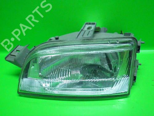 Used Right headlight FIAT PUNTO (176_) 55 1.1 (54 hp) 14747621