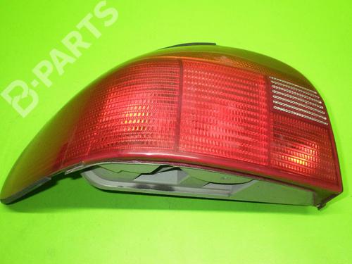 Venstre baglygte FORD MONDEO I (GBP) 1.8 i 16V (115 hp) 6669604