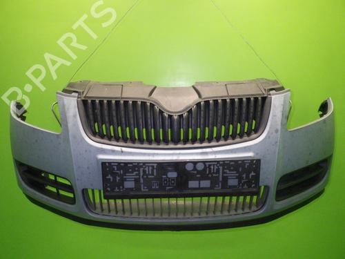 Used Front bumper SKODA FABIA II (542) 1.2 (70 hp) 28159328