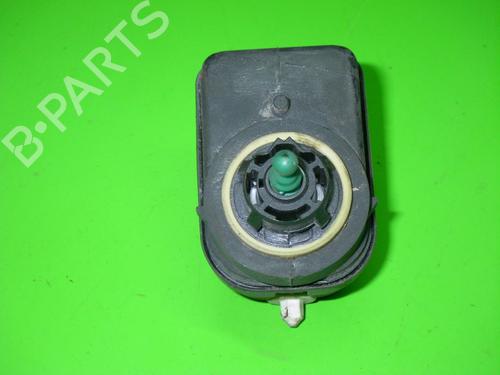 Used Headlight adjuster motor RENAULT MEGANE I Coach (DA0/1_) 2.0 i (DA0G) (114 hp) 14748227