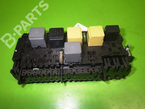 Used Fuse box MERCEDES-BENZ B-CLASS Sports Tourer (W246, W242) B 180 (246.242) (122 hp) 8810482