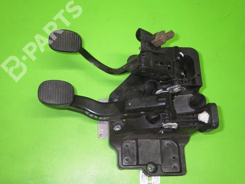 Used Pedal FIAT STILO Multi Wagon (192_) 1.9 JTD (115 hp) 6564188