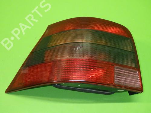 Høyre baklys VW GOLF IV (1J1) 1.4 16V (75 hp) 32456875