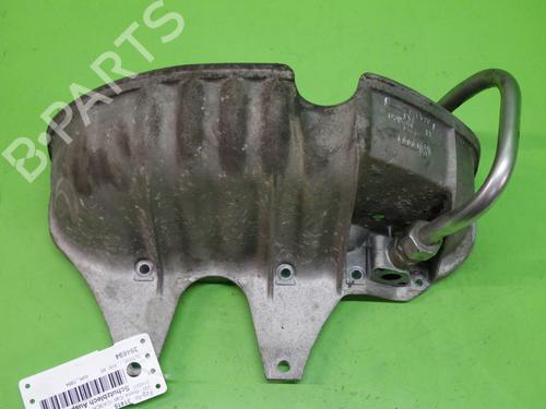 Used Exhaust manifold VW NEW BEETLE (9C1, 1C1) 2.0 (115 hp) 15668988
