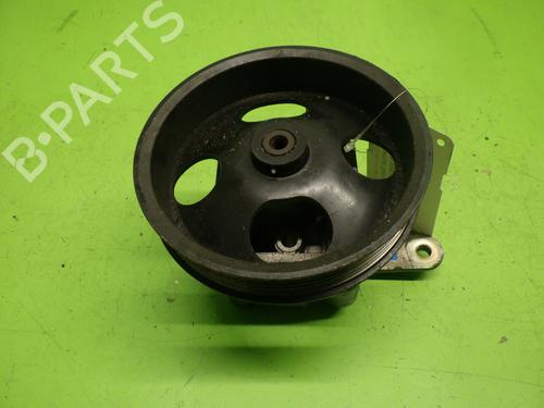 Used Steering pump NISSAN X-TRAIL I (T30) 2.5 4x4 (165 hp) 28572945
