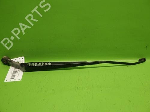 Used Front windshield wiper arm Front windshield wiper arm 37530768 37530768