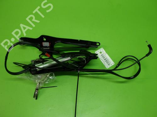 Used Hinge/Door check strap BMW 1 Convertible (E88) 120 d (177 hp) 18034268