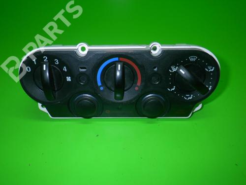 Used Climate control FORD FIESTA V (JH_, JD_) 1.4 16V (80 hp) 6372384