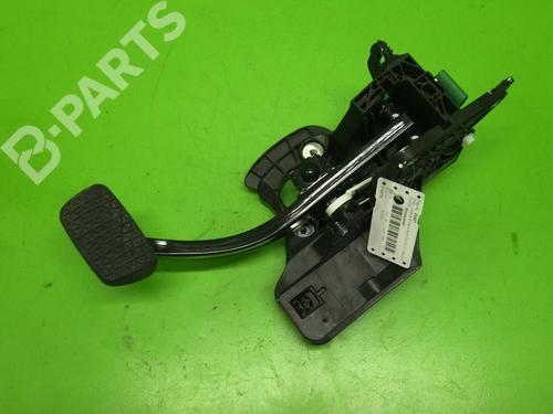 Used Break pedal OPEL INSIGNIA B Grand Sport (Z18) 2.0 4x4 (68) (260 hp) 7802986