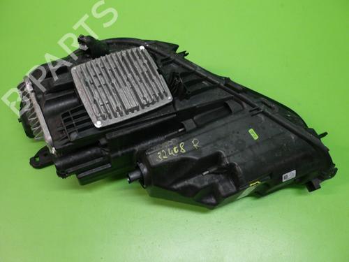 Right headlight OPEL INSIGNIA B Sports Tourer (Z18) 2.0 CDTi (35) | BP32276552C29