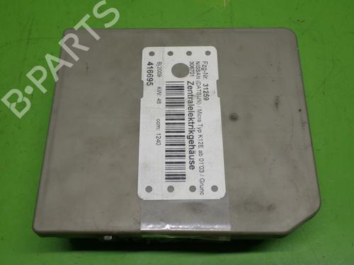 Used Fuse box NISSAN MICRA III (K12) 1.2 16V (65 hp) 21946365