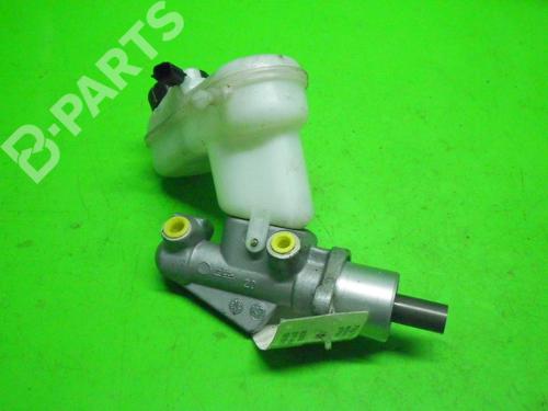 Used Brake master cylinder RENAULT TWINGO II (CN0_) 1.2 (CN0D) (58 hp) 6352773