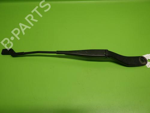 Used Front windshield wiper arm VOLVO V50 (545) D2 (114 hp) 23644020