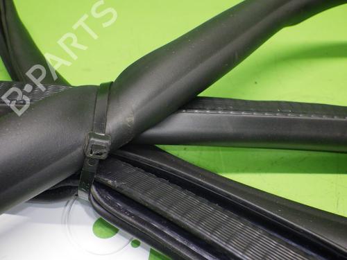 Rubber door seal OPEL INSIGNIA B Sports Tourer (Z18) 1.5 (35) | BP28285036C142 