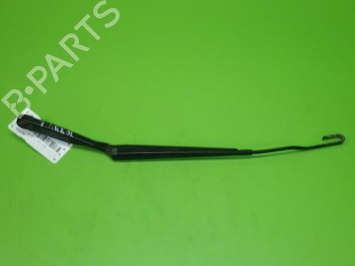 Used Front windshield wiper arm VW POLO (9N_, 9A_) 1.2 (54 hp) 17524731