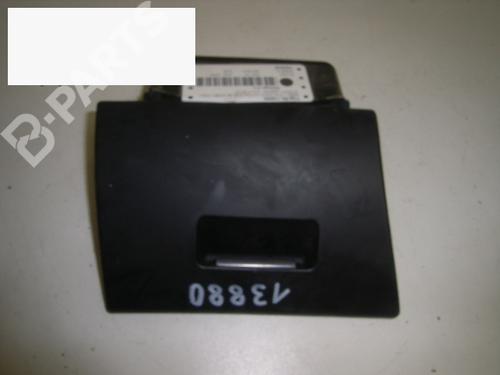 Used Cup/Object holder BMW 3 (E46) 318 i (118 hp) 6338179