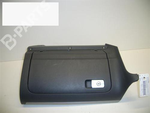 Handskerum VW GOLF V (1K1) 1.9 TDI (105 hp) 6345793