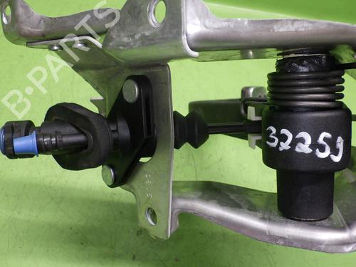 Clutch pedal OPEL TIGRA TwinTop (X04) 1.4 (R97) | BP29622244I13 