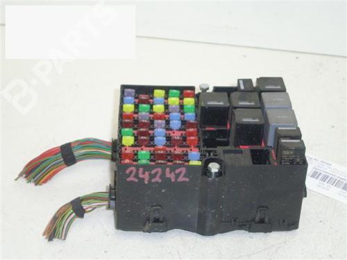 Used Fuse box FORD FIESTA V (JH_, JD_) 1.4 16V (80 hp) 6347536