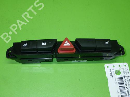 Alarmlicht Schakelaar KIA CEE'D Hatchback (ED) 1.6 CVVT (125 hp) 33041914