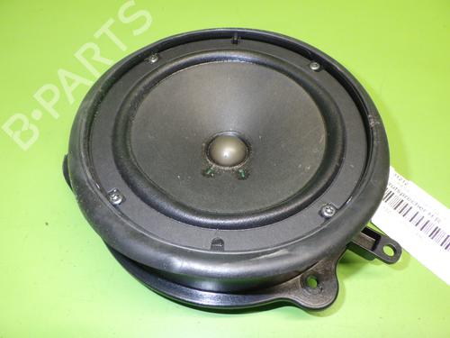 Altavoces AUDI A4 B6 (8E2) 2.5 TDI quattro (180 hp) 15810075