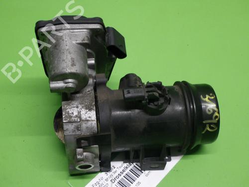 Used Throttle body BMW 3 Touring (F31) 318 d (143 hp) 18123048