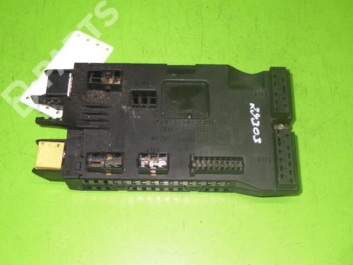 Used Fuse box MERCEDES-BENZ VITO Bus (W638) 108 CDI 2.2 (638.194) (82 hp) 6382067