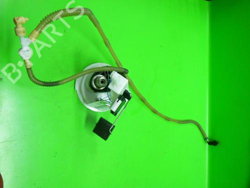 Used Fuel pump BMW 3 (E90) 318 i (129 hp) 14713425