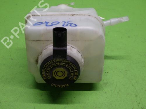 Réservoir de liquide de frein BMW 5 Touring (F11) 520 d (184 hp) 26381001